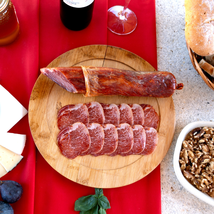 100% Ibérico Acorn-Fed Lomo (Loin) , Aged 120+ Days , Artisan Family Recipe, Only Natural Ingredients,a unique blend of Pimentón de la Vera, garlic, sea salt. Free-Range - 1-1.5 lb