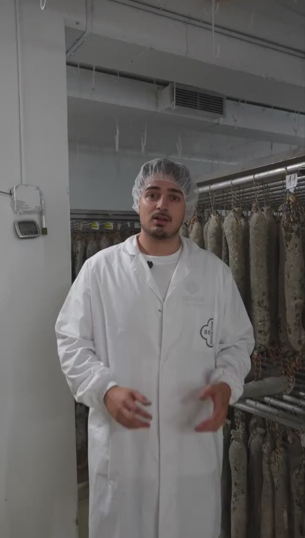 100% Ibérico Acorn-Fed Salchichón (Sausage), Aged 120+ Days , Artisan Family Recipe, Only Natural Ingredients, Free-Range - 1-1.5 lb